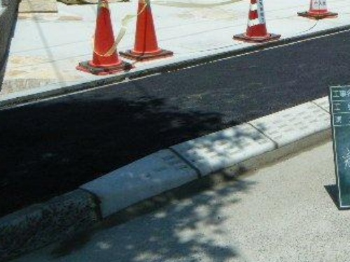 アスファルト・縁石の補修・新設